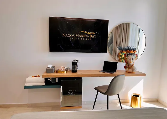 Naxos Marina Bay Bed and Breakfast 4*