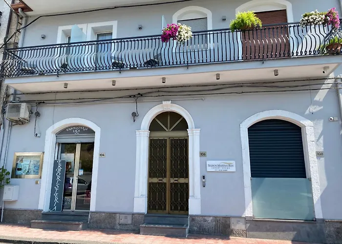 Naxos Marina Bay Bed and Breakfast 4*